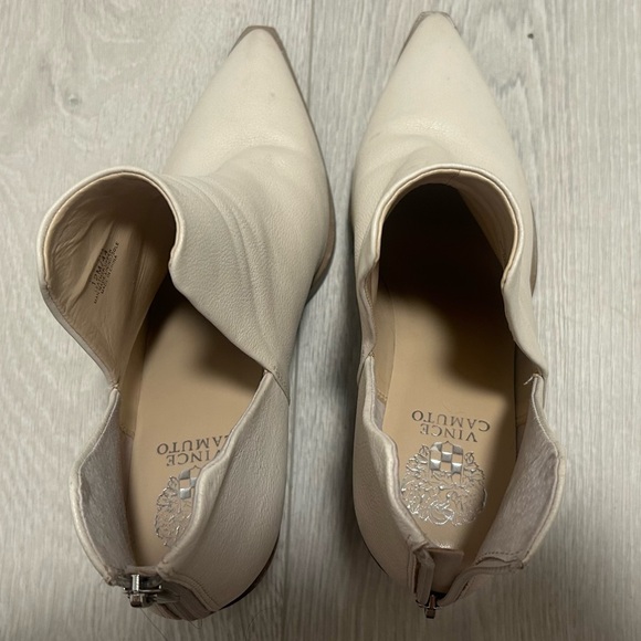 SOLD* Vince Camuto Gidgeta Bootie - Size 12 - Picture 3 of 5